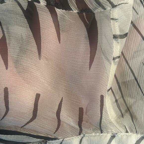 Y2K Chloe Sheer Animal Print Silk Ruffled Whimsigoth Button Top Women 6 Romantic - Picture 9 of 10